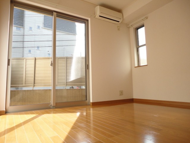 (居間)