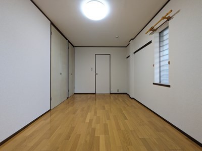 (居間)
