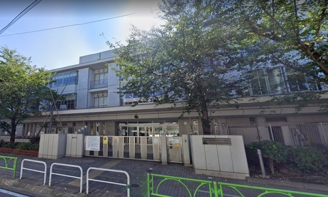 世田谷区立駒沢小学校（駒沢大学）（725m）(周辺)