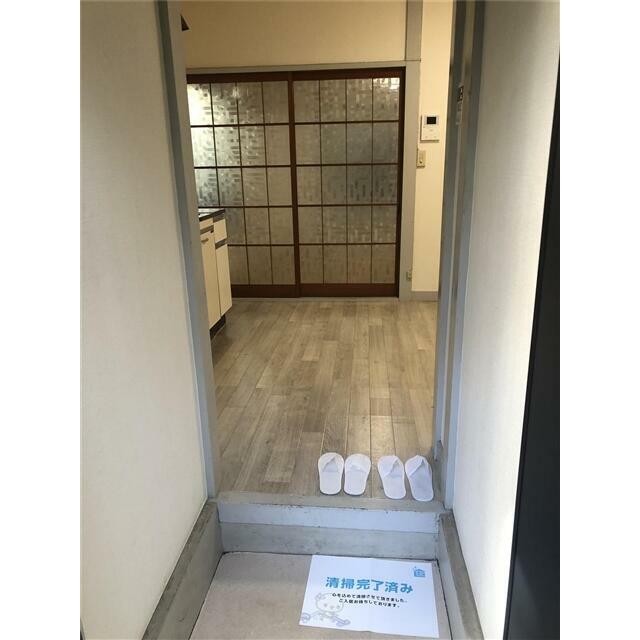 (玄関)