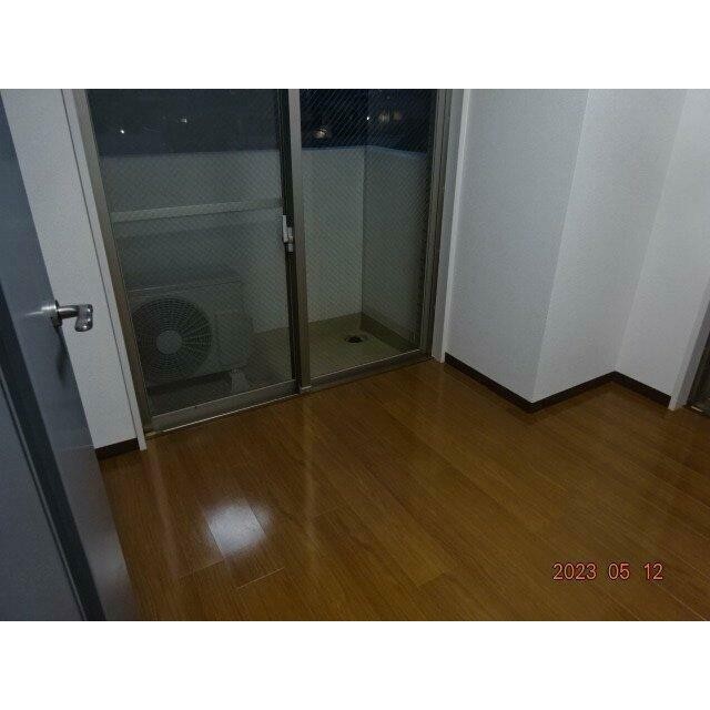 (居間)
