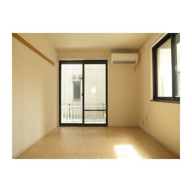 (居間)