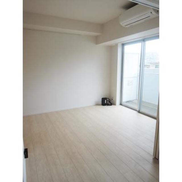 ※写真は同タイプ住戸です。(居間)