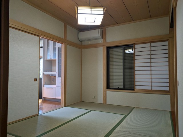 (居間)