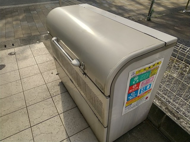 (居間)