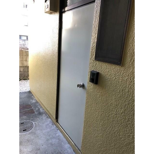 (玄関)