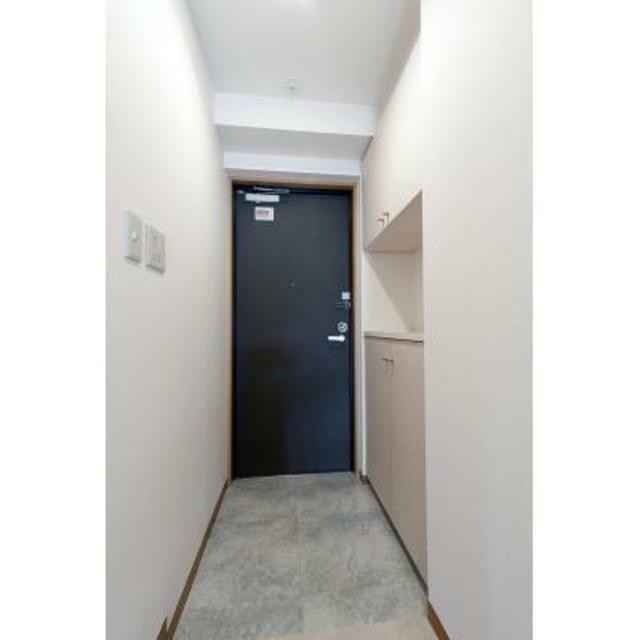 ※写真は同タイプ住戸です。(玄関)