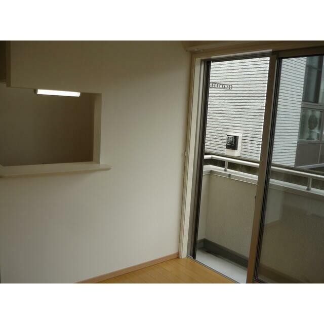 (居間)