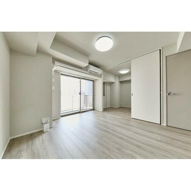 ※写真は同タイプ住戸です。(居間)