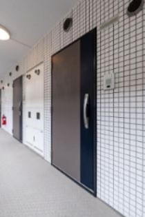 (玄関)