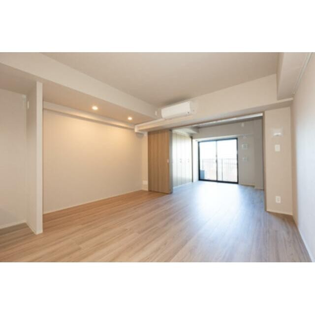 ※写真は同タイプ住戸です。(居間)