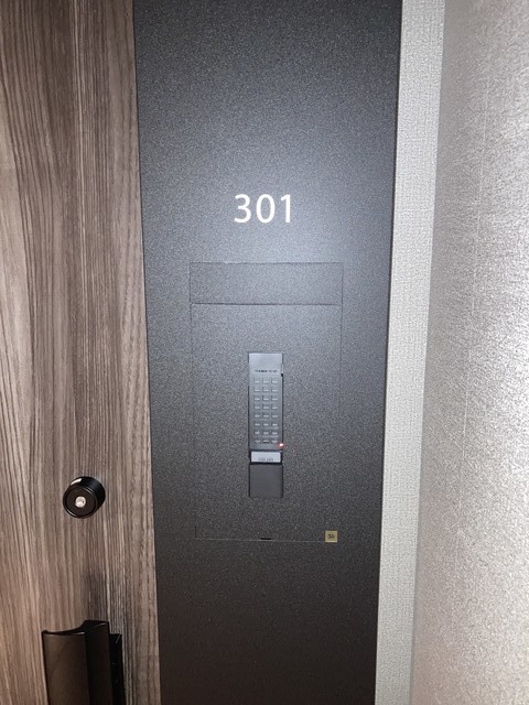 (玄関)