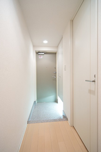 ※写真は同タイプ住戸です。(玄関)