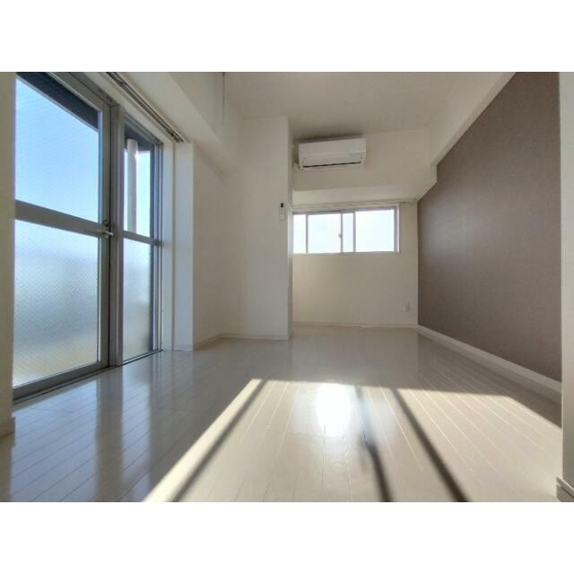 (居間)