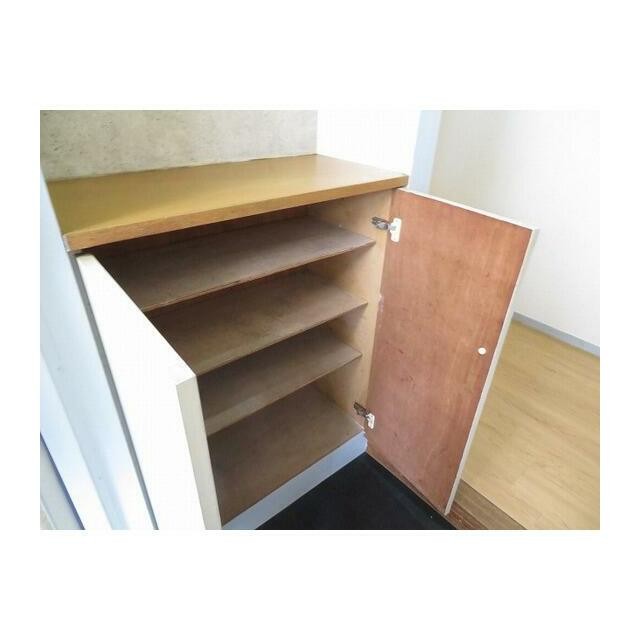 (玄関)