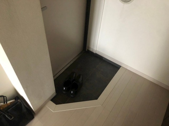 (玄関)