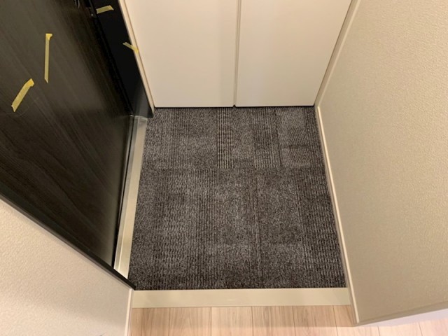 (玄関)