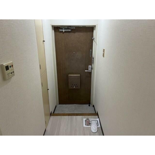 (玄関)