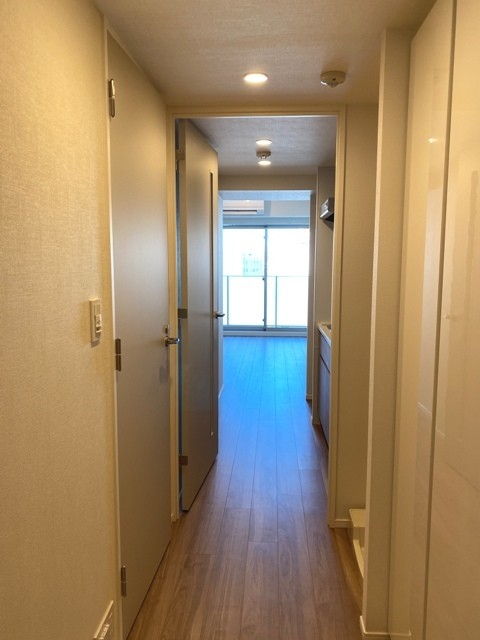 ※写真は同タイプ住戸です。(玄関)