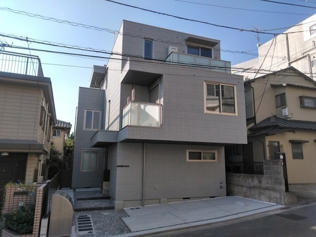 世田谷区下馬6丁目 【賃貸居住】マンション