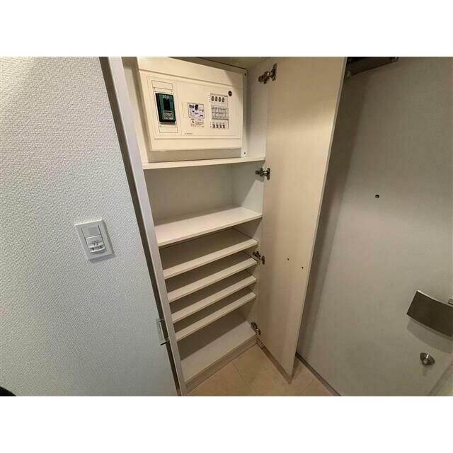 (玄関)