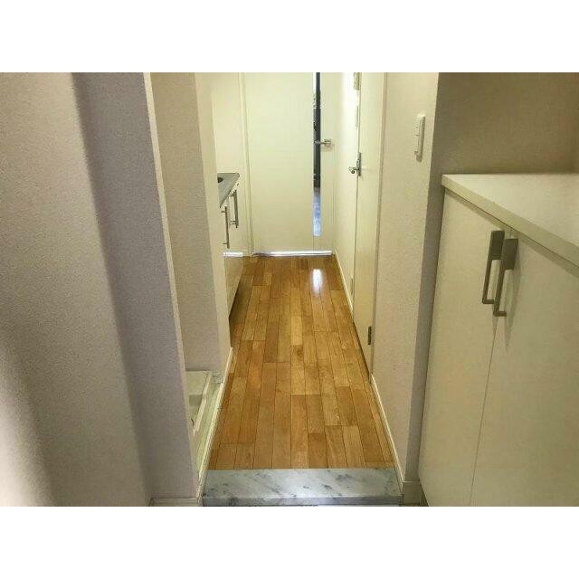 (玄関)