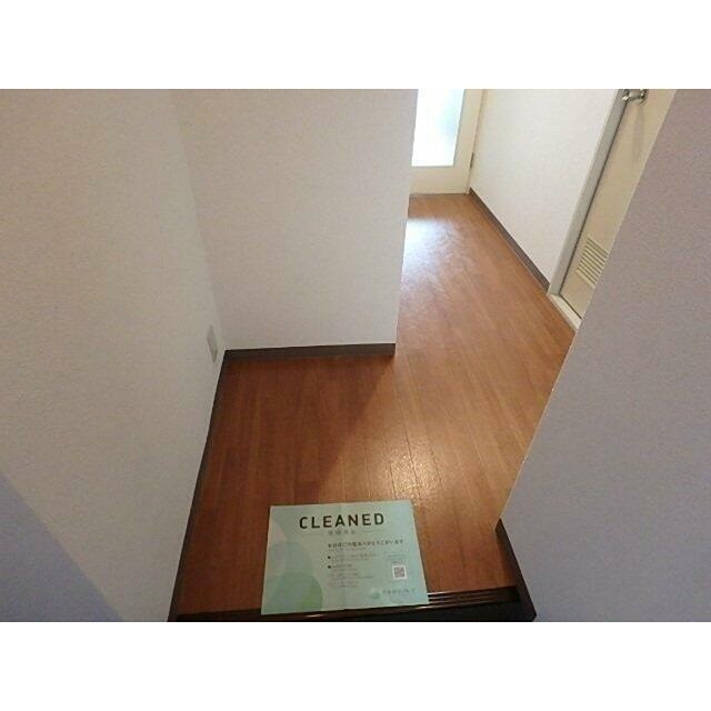 ※同仕様写真含む(玄関)
