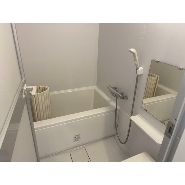 同建物、別部屋の写真を使用しております。(風呂)