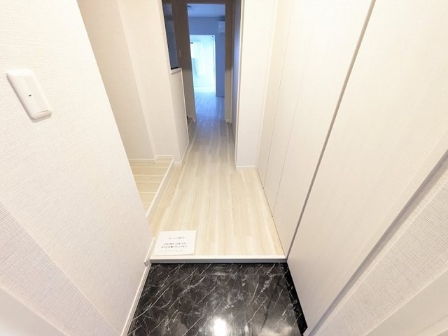 (玄関)
