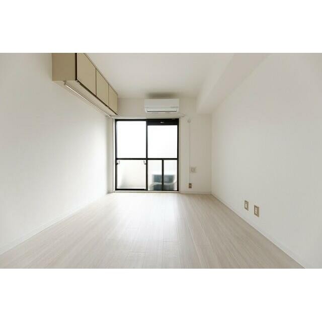 (居間)