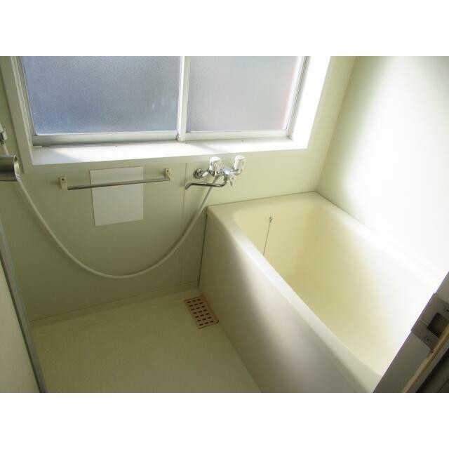 同建物、別部屋の写真を使用しております。(風呂)