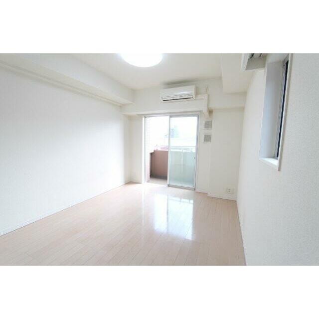 (居間)