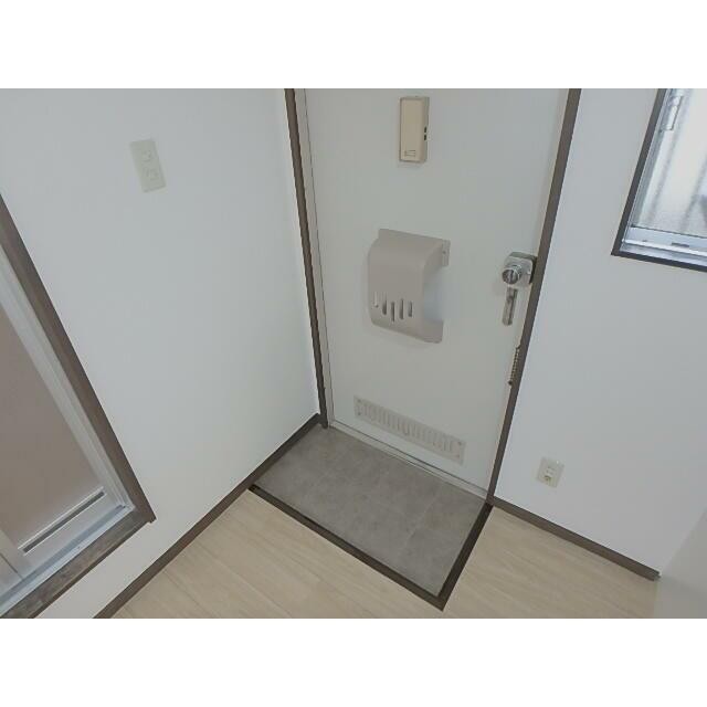 (玄関)