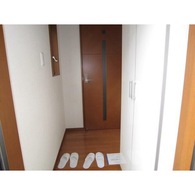 (玄関)