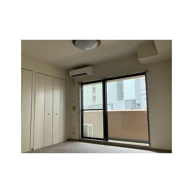 洋室5.8畳 ※2026年8月撮影(居間)