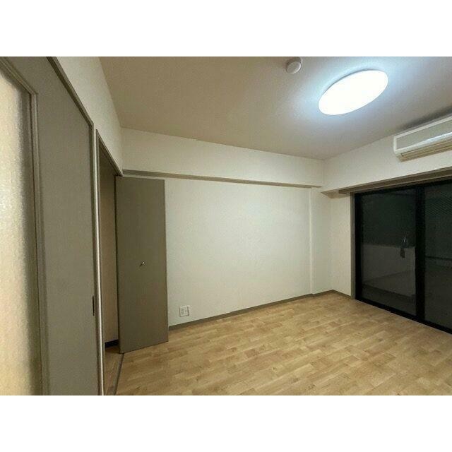 (居間)
