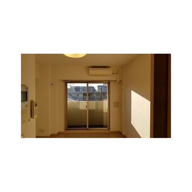 (居間)