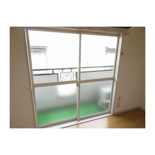 (居間)