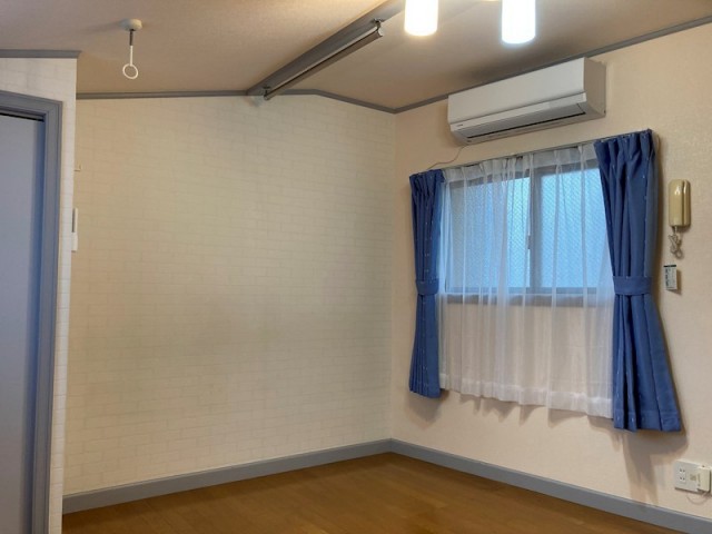 (居間)