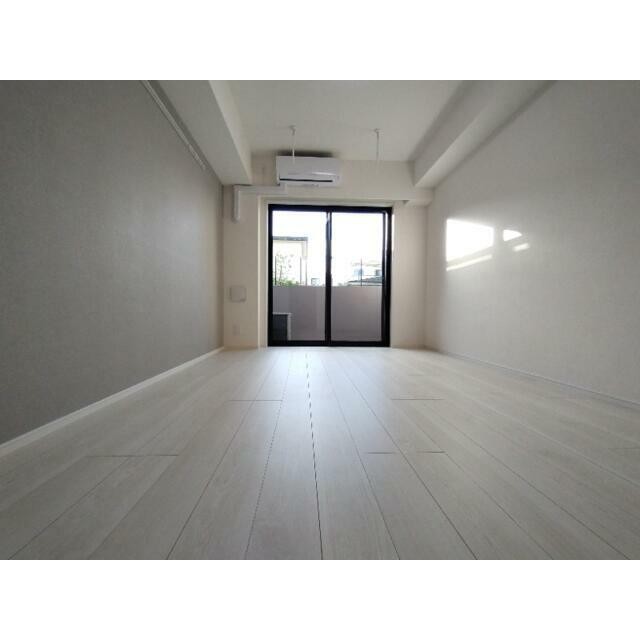 (居間)