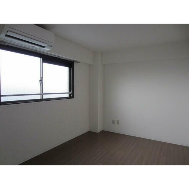 玄関前洋室6帖
