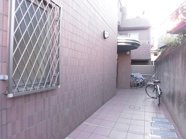 (居間)