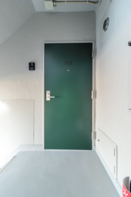 ※写真は同タイプ住戸です。(玄関)