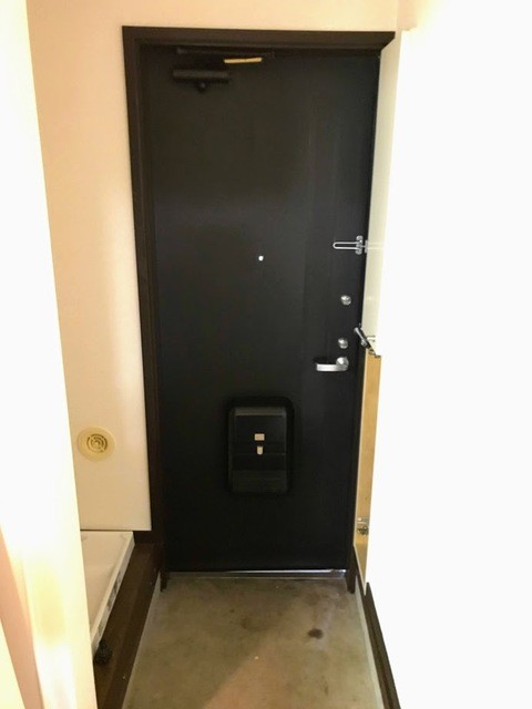 (玄関)