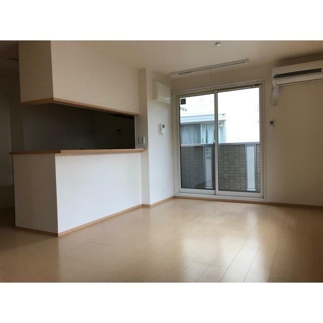 (居間)
