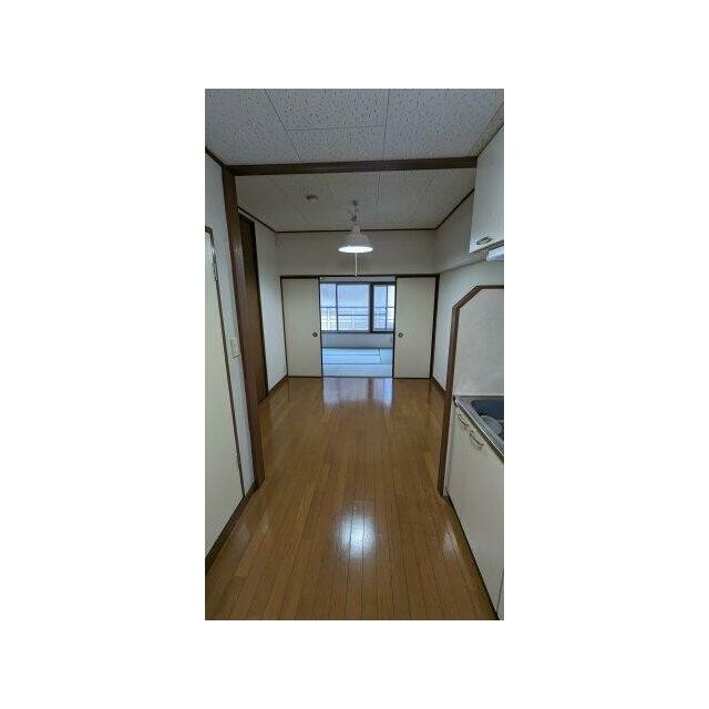 (居間)