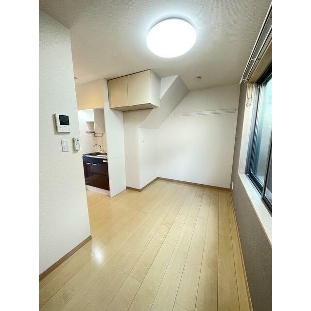 (居間)