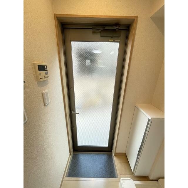 (玄関)