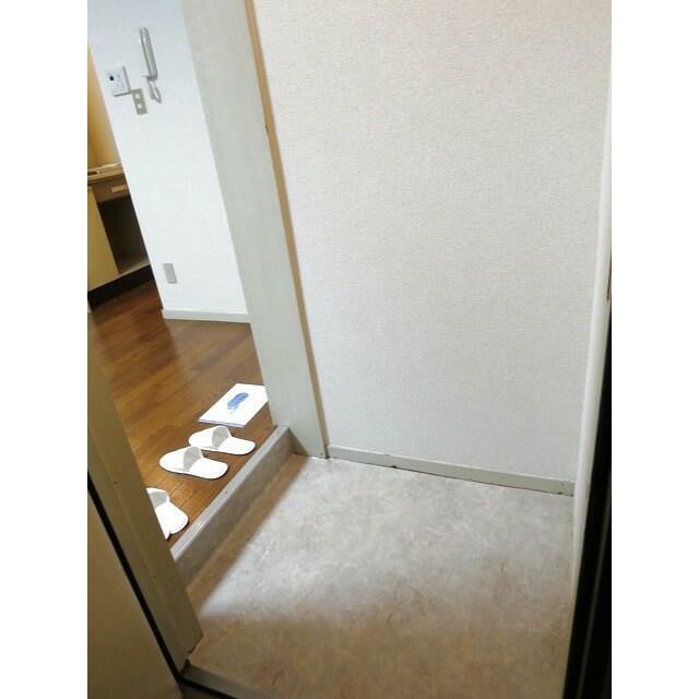 (玄関)