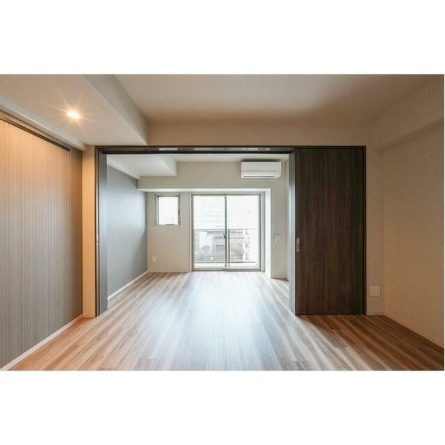 (居間)